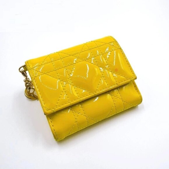 ❤️Christian Dior Lady Dior Lotus Cannage Patent Leather Yellow Bifold Wallet❤️ - Picture 1 of 10
